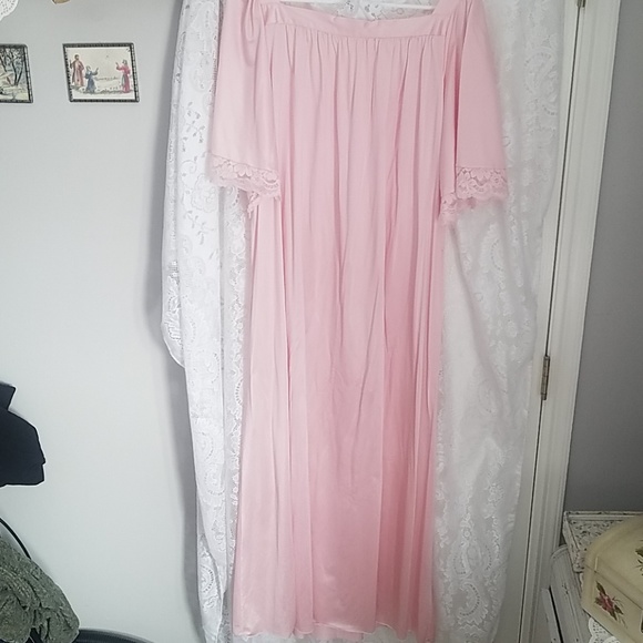 Komar - Picture 2 of 3